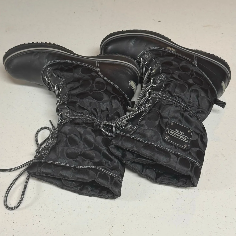 Coach Black Signature Mid-Calf Winter Snow Boots Women’s 7.5B Lace-Up Fabric & L